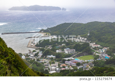 小笠原諸島・母島 乳房山展望から望む風景 小笠原諸島・母島 乳房山展望から望む風景 115279874