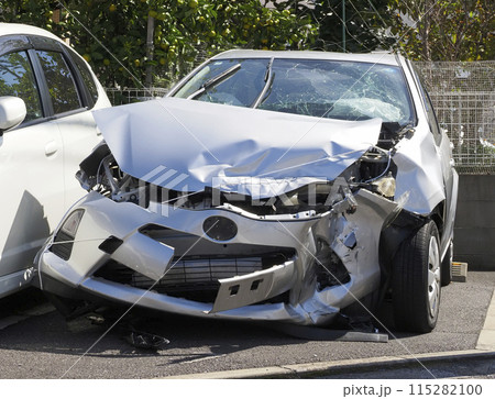 事故車・開いたエアバッグ 事故車・開いたエアバッグ 115282100
