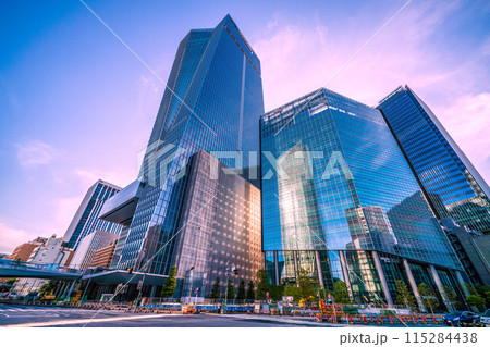 日本の東京都市景観 5月。虎ノ門ヒルズステーションタワー（虎ノ門ヒルズ駅）などを望む＝5日 115284438