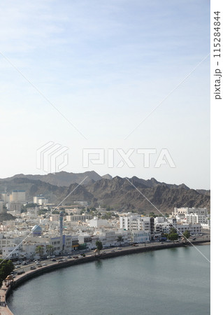オマーンの風景　海辺の町ムトラ 115284844