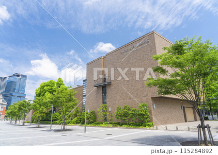 大阪市立東洋陶磁美術館 新緑の季節 大阪市立東洋陶磁美術館 新緑の季節 115284892