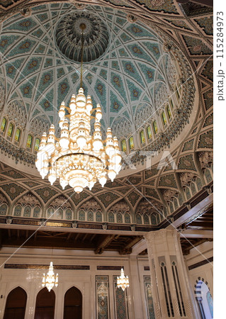 グランド・モスク　ーオマーン・マスカットのスルタンカブースグランドモスクー 115284973