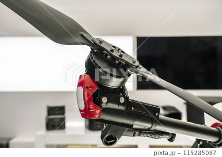 Drone technologies. Parts of a Modern Drone for Video and Photography 115285087