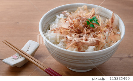 ねこまんま（ ごはんに鰹節 ）おかかご飯 115285499