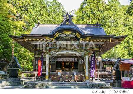 埼玉県　長瀞町　宝登山神社（ほどさんじんじゃ）　社殿　秩父三社 115285664