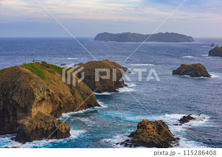 母島・小富士　山頂から望む絶景　　 115286408
