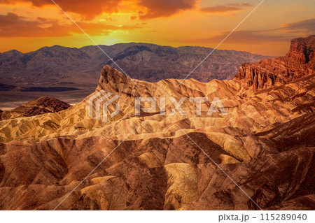 Zabriskie point, death valley, california, usa Zabriskie point, death valley, california, usa 115289040