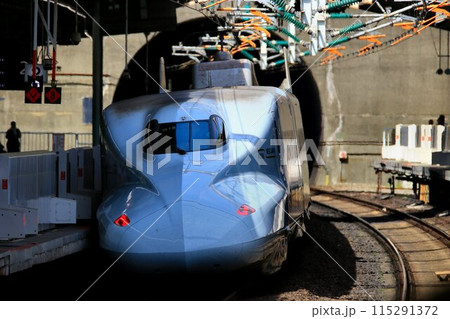 山陽新幹線・新神戸駅を駆け抜ける… 【N700系A】 山陽新幹線・新神戸駅を駆け抜ける… 【N700系A】 115291372