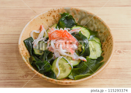 胡瓜とカニカマとワカメの酢の物 胡瓜とカニカマとワカメの酢の物 115293374