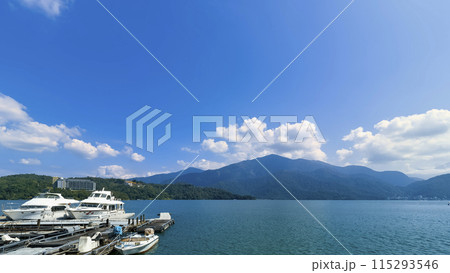 台湾・青空に映える日月潭 / Sun Moon Lake, Nantou, Taiwan 115293546