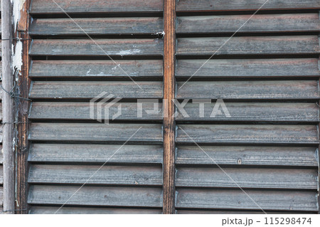 闇からの視点 115298474