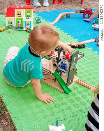 Cute paw cat is sleeping on the bed. High quality photo Cute paw cat is sleeping on the bed. High quality photo 115298570