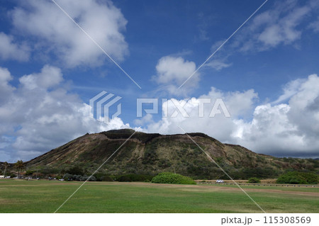 Sandy Beach Park grass field and Koko Head Crater 115308569