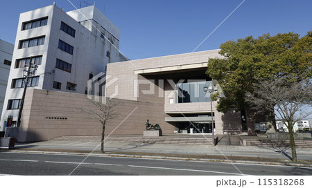 いわき市立美術館の建物 115318268