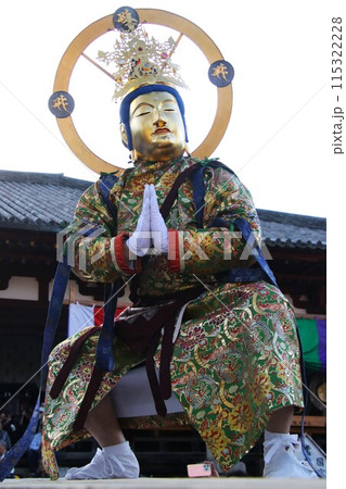 當麻寺の練供養の勢至菩薩 115322228