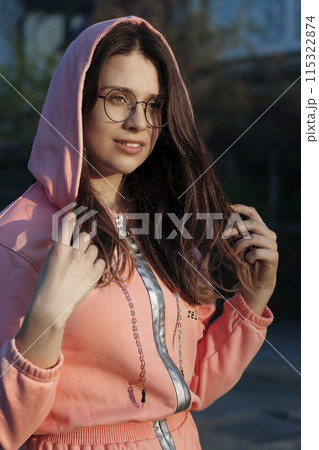 susnet portrait of a sweet girl 115322874