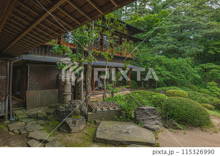 山形 鶴舞園 清遠閣と庭園風景 山形 鶴舞園 清遠閣と庭園風景 115326990