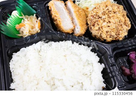おいしいヒレカツとメンチカツ弁当 おいしいヒレカツとメンチカツ弁当 115330456