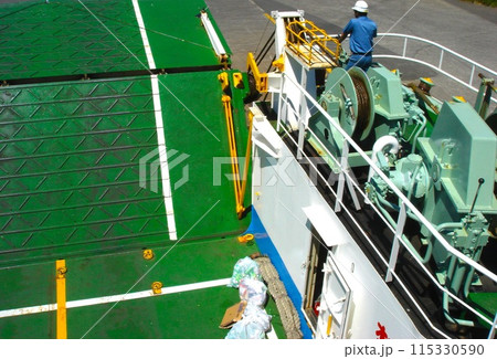 フェリー 礼文島~稚内(稚内港入港) フェリー 礼文島~稚内(稚内港入港) 115330590