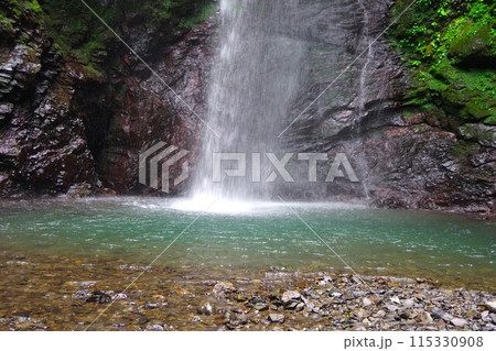 徳島県神山町 神通滝 徳島県神山町 神通滝 115330908