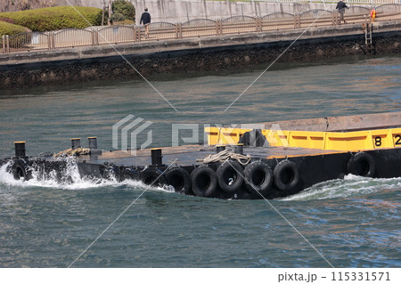 隅田川の土砂運搬船 115331571