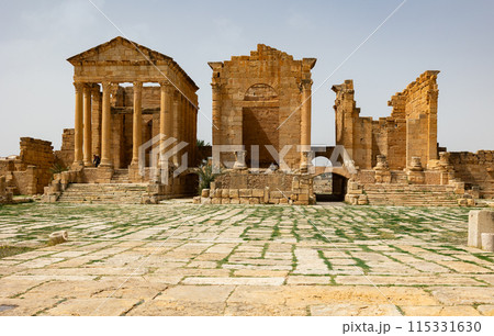 Sbeitla forum and ruins of Capitoline temples in Tunisia 115331630