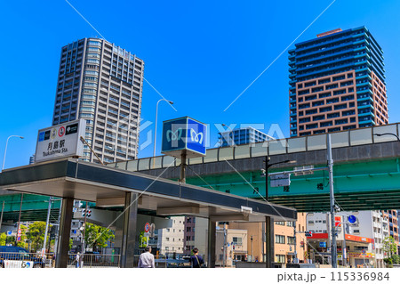 東京 中央区 月島駅前の都市風景 東京 中央区 月島駅前の都市風景 115336984