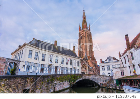 ベルギー　ブルージュ　聖母教会 115337348