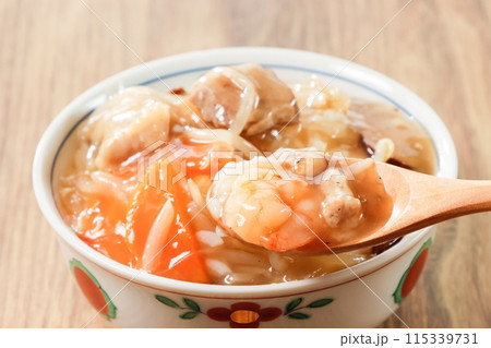 中華丼 115339731