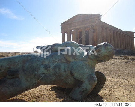 シチリア・アグリジェントの考古学地域、古代ギリシャの神殿群、コンコルディア神殿 115341089