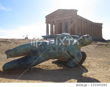 シチリア・アグリジェントの考古学地域、古代ギリシャの神殿群、コンコルディア神殿 115341091