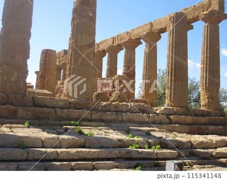 シチリア・アグリジェントの考古学地域、古代ギリシャの神殿群、ヘラ神殿 シチリア・アグリジェントの考古学地域、古代ギリシャの神殿群、ヘラ神殿 115341148