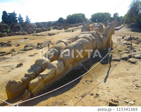 シチリア・アグリジェントの考古学地域、古代ギリシャの神殿群 115341369