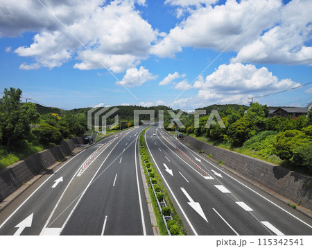 館山自動車道（木更津羽鳥野BS付近） 115342541