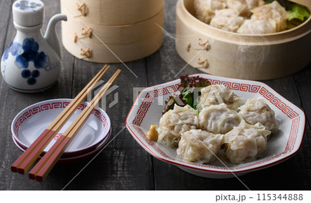 中国料理 焼売 蒸したて熱々 115344888