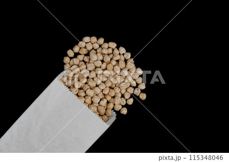 heap chickpeas on black background, top view 115348046