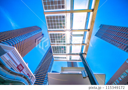 日本の川崎都市景観 真夏のような強い日差し…武蔵小杉駅前のタワマン群などを望む…希望の光…=6月8日 日本の川崎都市景観 真夏のような強い日差し…武蔵小杉駅前のタワマン群などを望む…希望の光…=6月8日 115349172