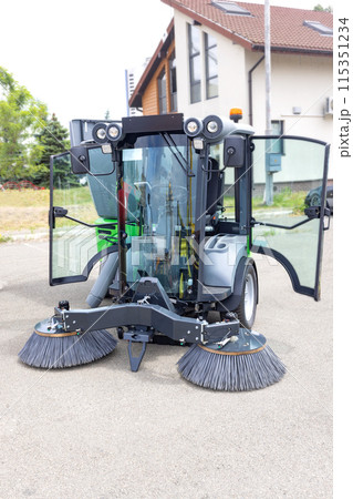 Multifunctional utility vehicle for year-round maintenance of roads and sidewalks. 115351234