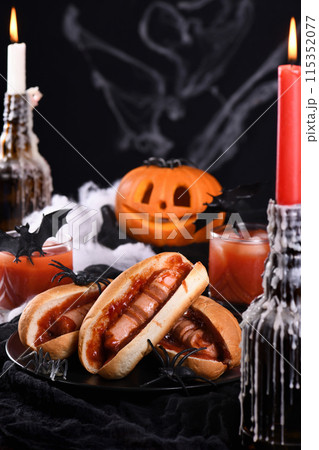 Bloody fingers Halloween hot dog 115352077