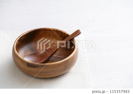空っぽの食器 115357983