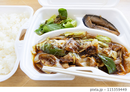 美味しい中華料理の回鍋肉弁当 115359449