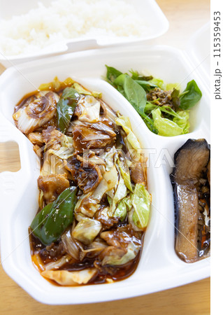 美味しい中華料理の回鍋肉弁当 美味しい中華料理の回鍋肉弁当 115359453