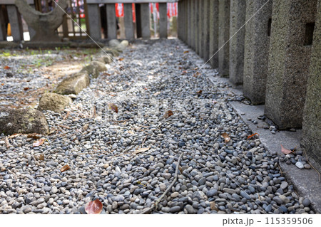 大阪/住吉大社の五所御前の五大力石(2024年4月9日撮影) 大阪/住吉大社の五所御前の五大力石(2024年4月9日撮影) 115359506