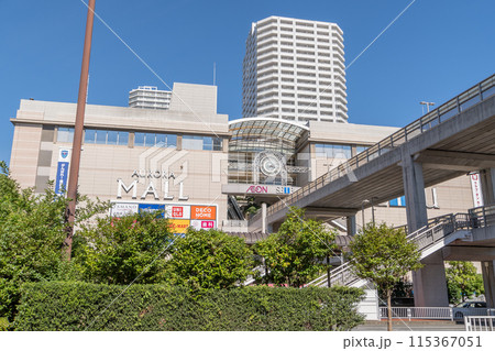 駅前風景　東戸塚駅 115367051