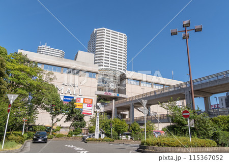 駅前風景　東戸塚駅 115367052