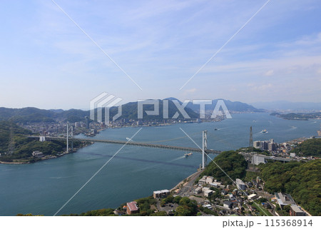 火の山公園から見る関門海峡両岸(右下関、左門司) 火の山公園から見る関門海峡両岸(右下関、左門司) 115368914