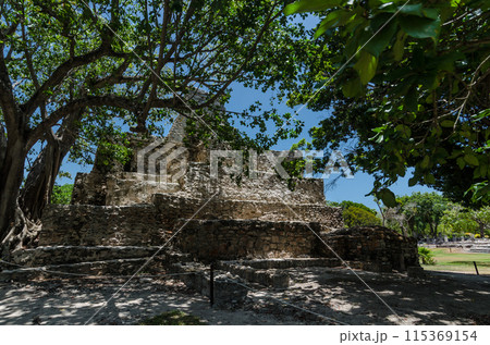 Archaeological Site of El Meco, Cancún, México 115369154
