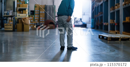 Image photo 115370172