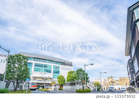 小田原駅　お城通り 小田原駅東口 　町並み 115373032