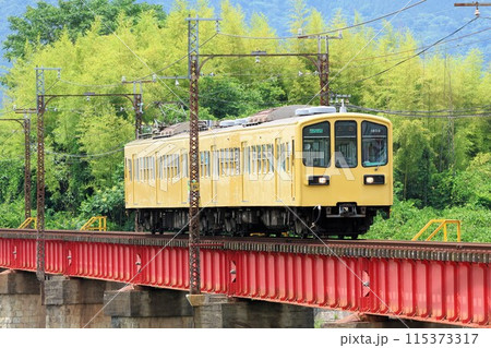 【近江鉄道】800系(本線:五箇荘〜愛知川・愛知川橋梁) 【近江鉄道】800系(本線:五箇荘〜愛知川・愛知川橋梁) 115373317